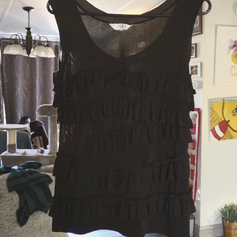 Sleeveless dress shirt